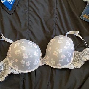 Grey flower bra